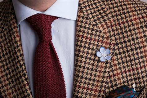 Houndstooth .